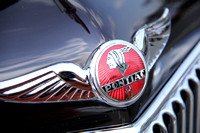 Pontiac 8 Wing Badge